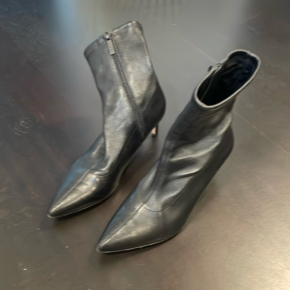 Veronica Beard Bootie
